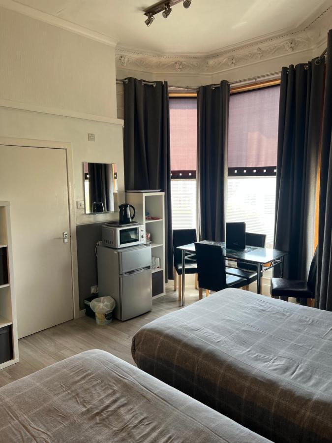 Mccoinnich Rooms Dundee Eksteriør bilde
