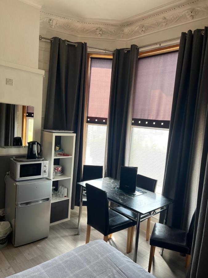 Mccoinnich Rooms Dundee Eksteriør bilde